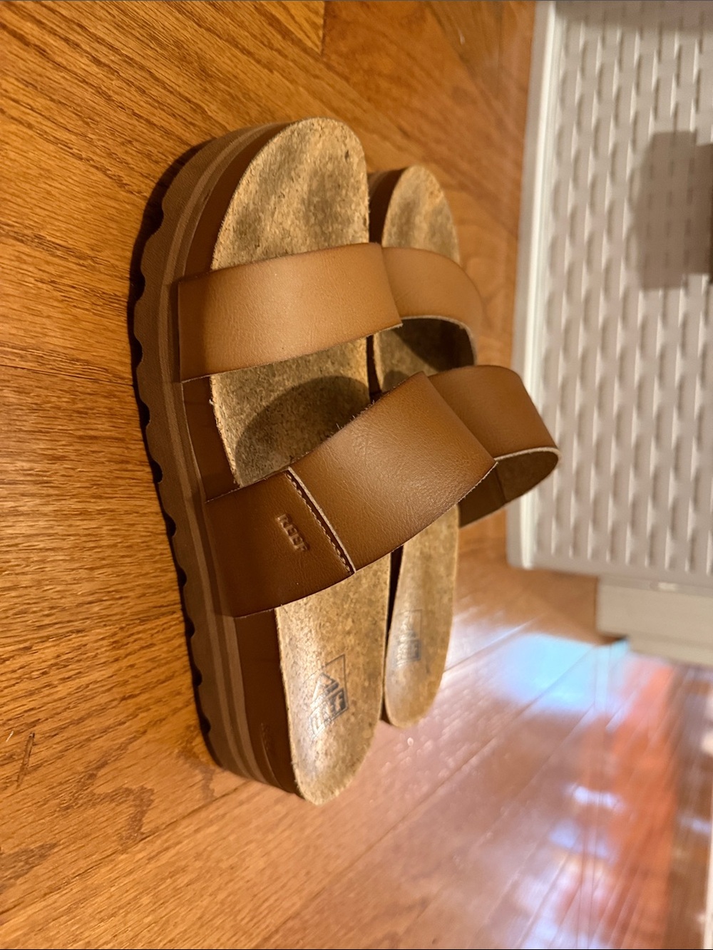 Reef women’s sandals